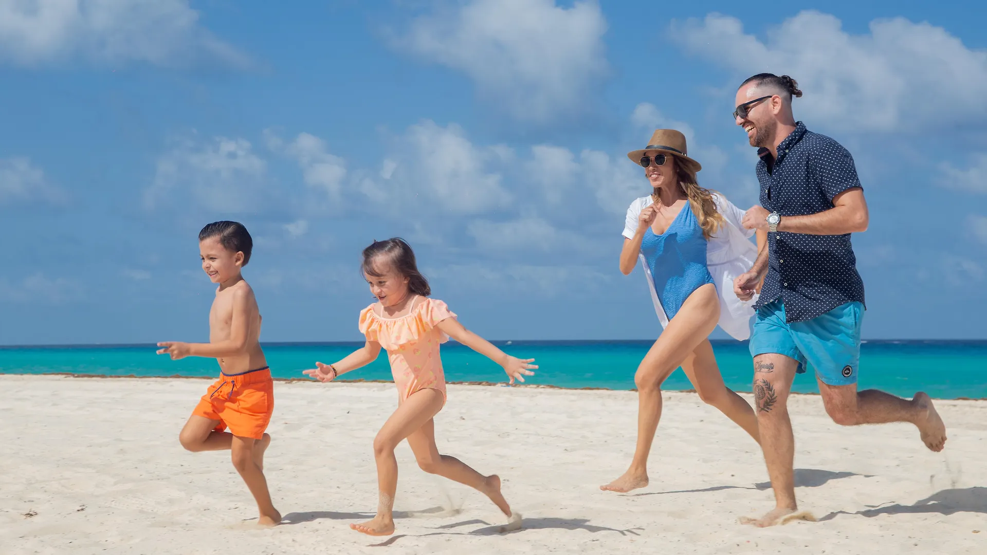Wyndham Grand Cancun All Inclusive Resort & Villas Hotel
