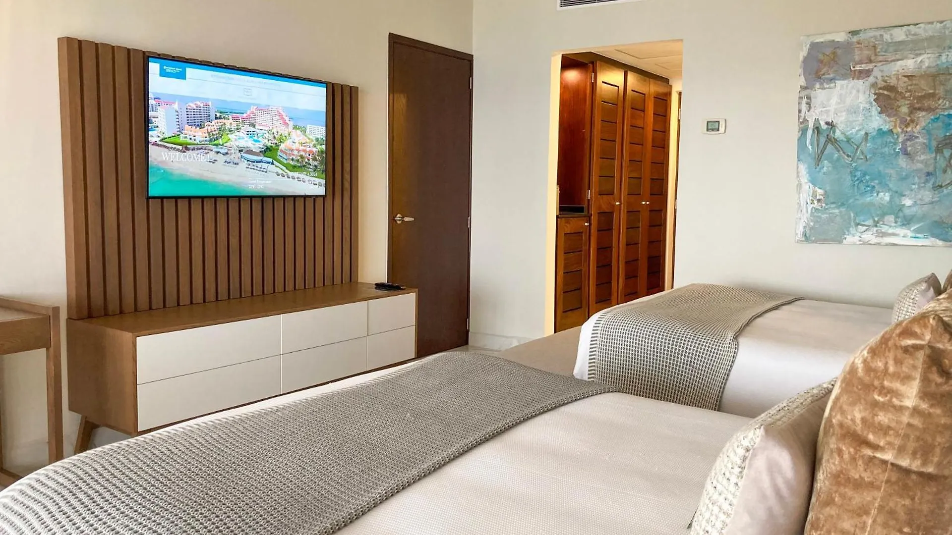Wyndham Grand Cancun All Inclusive Resort & Villas 5*,
