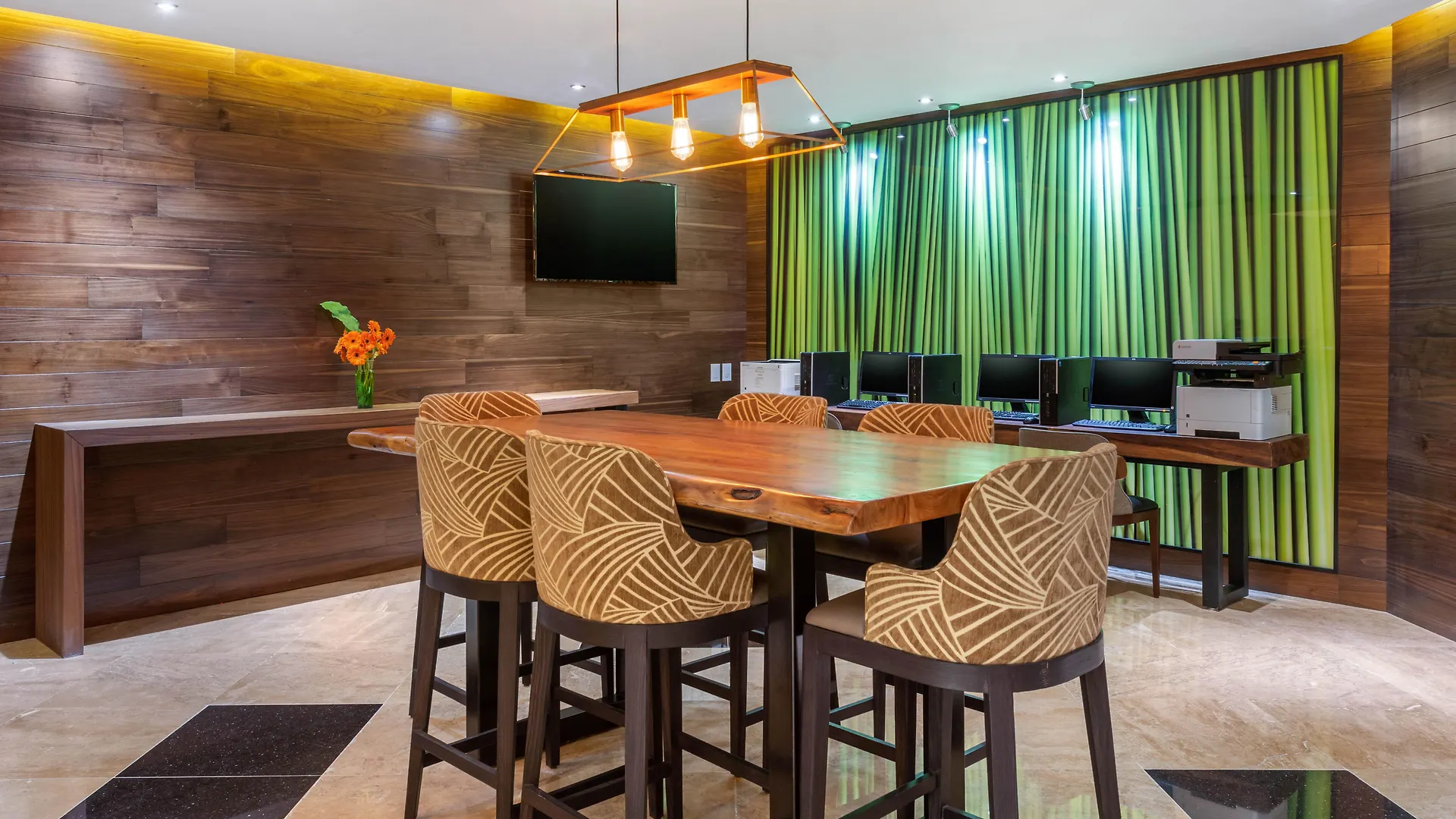 Hotel Wyndham Grand Cancun All Inclusive Resort & Villas