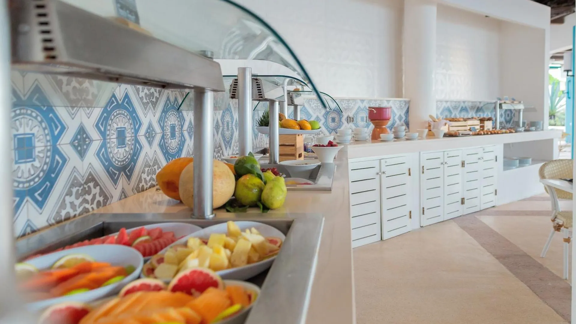Hotel Wyndham Grand Cancun All Inclusive Resort & Villas